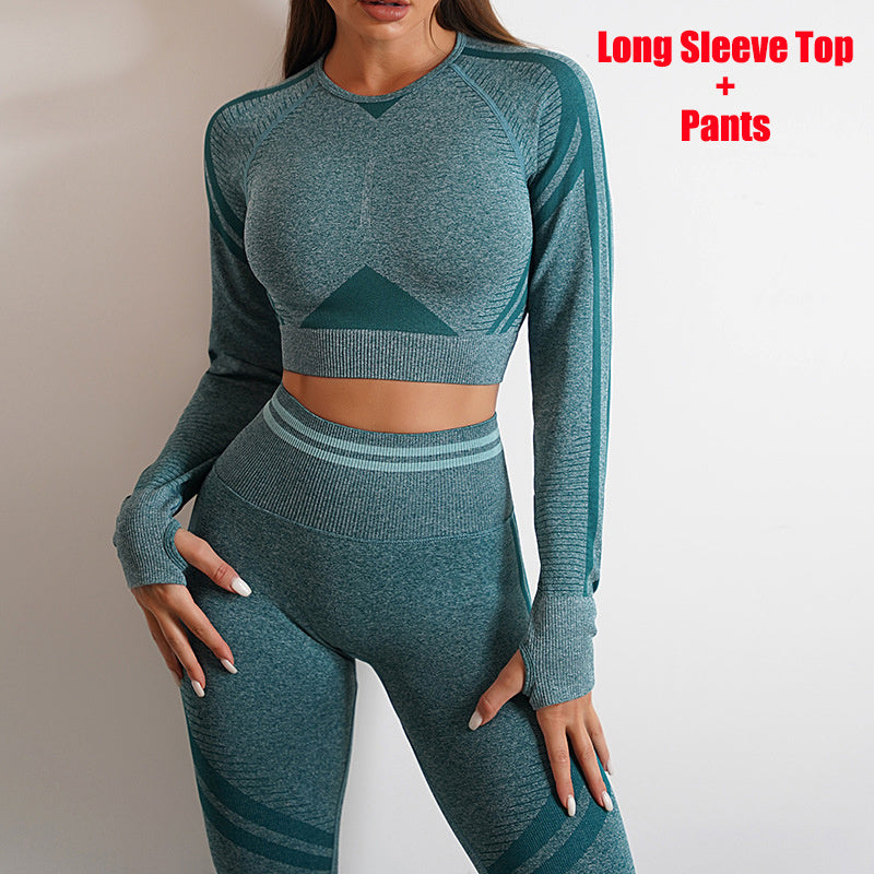 Seamless yoga pants and long sleeve top in teal color. Butt-lifting, slim workout sportswear ideal for gym, fitness, and casual wear.